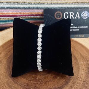 19 Carat 5mm Moissanite Tennis Bracelet in .925 Sterling Silver GRA Certified
